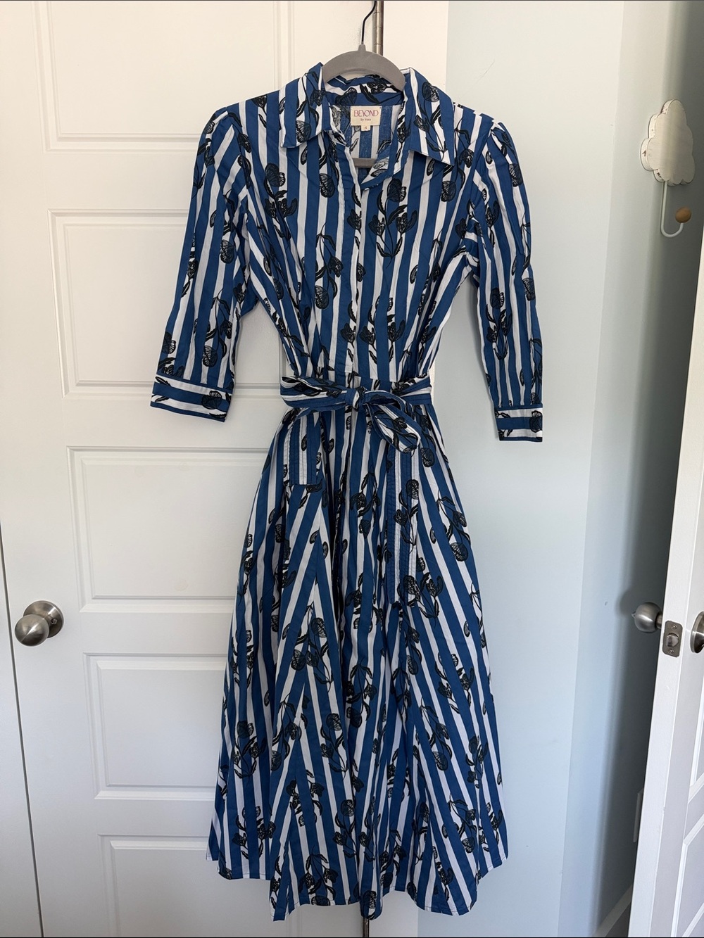 Beyond By Vera Emily Blue & White Striped Shirt Dress - Sz Small (worn once)